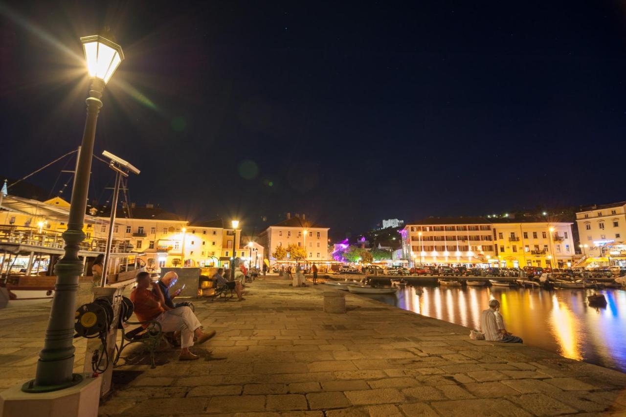 Apartmani Frankopan Senj  Exteriér fotografie